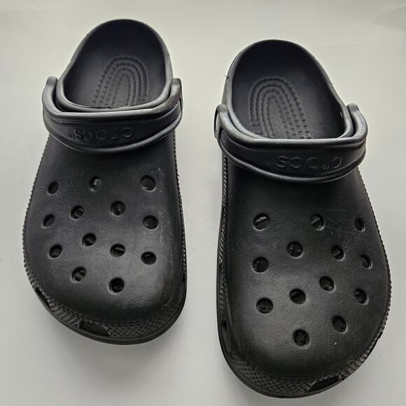 Crocs Men Size 7 Women's Size 9 Black Classic Croc Lightweight Clog Beach Shoe - Picture 5 of 10